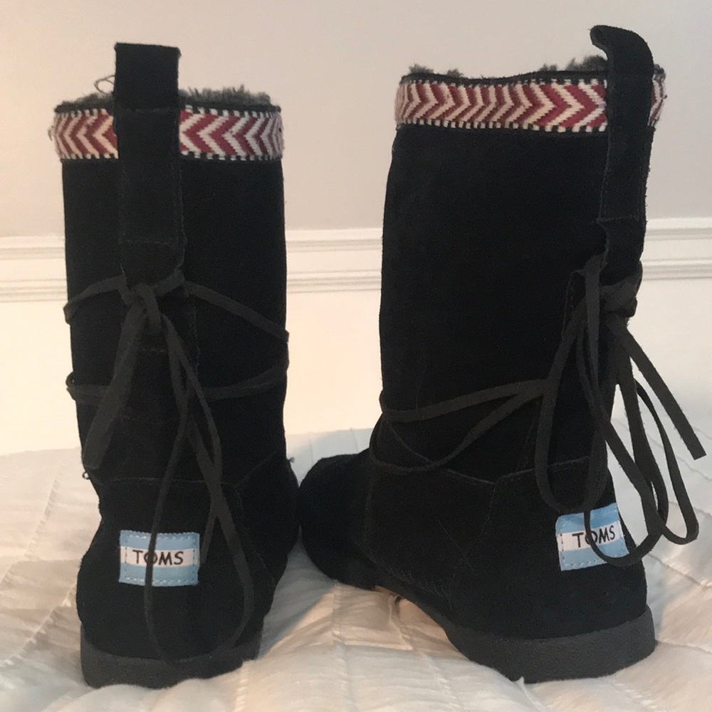Black TOMS Nepal Moccasin Boots
